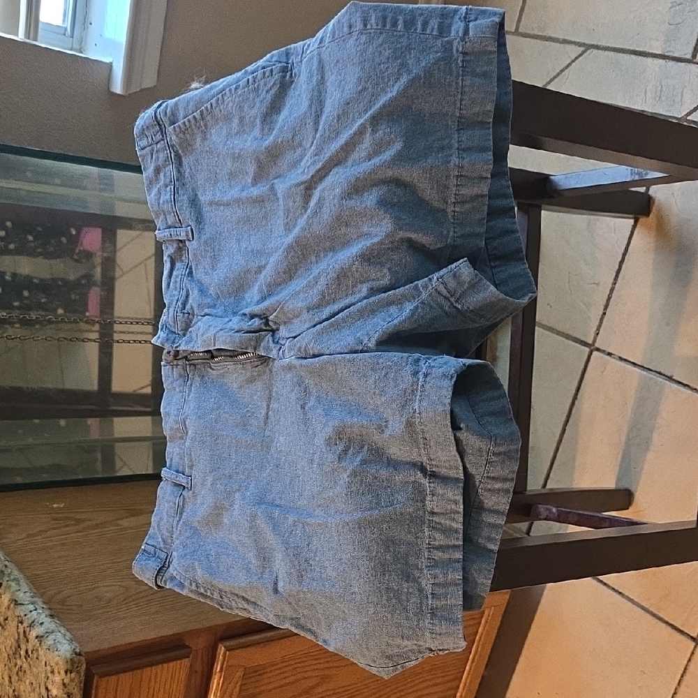 Tommy Hilfiger Faded Blue Denim Shorts